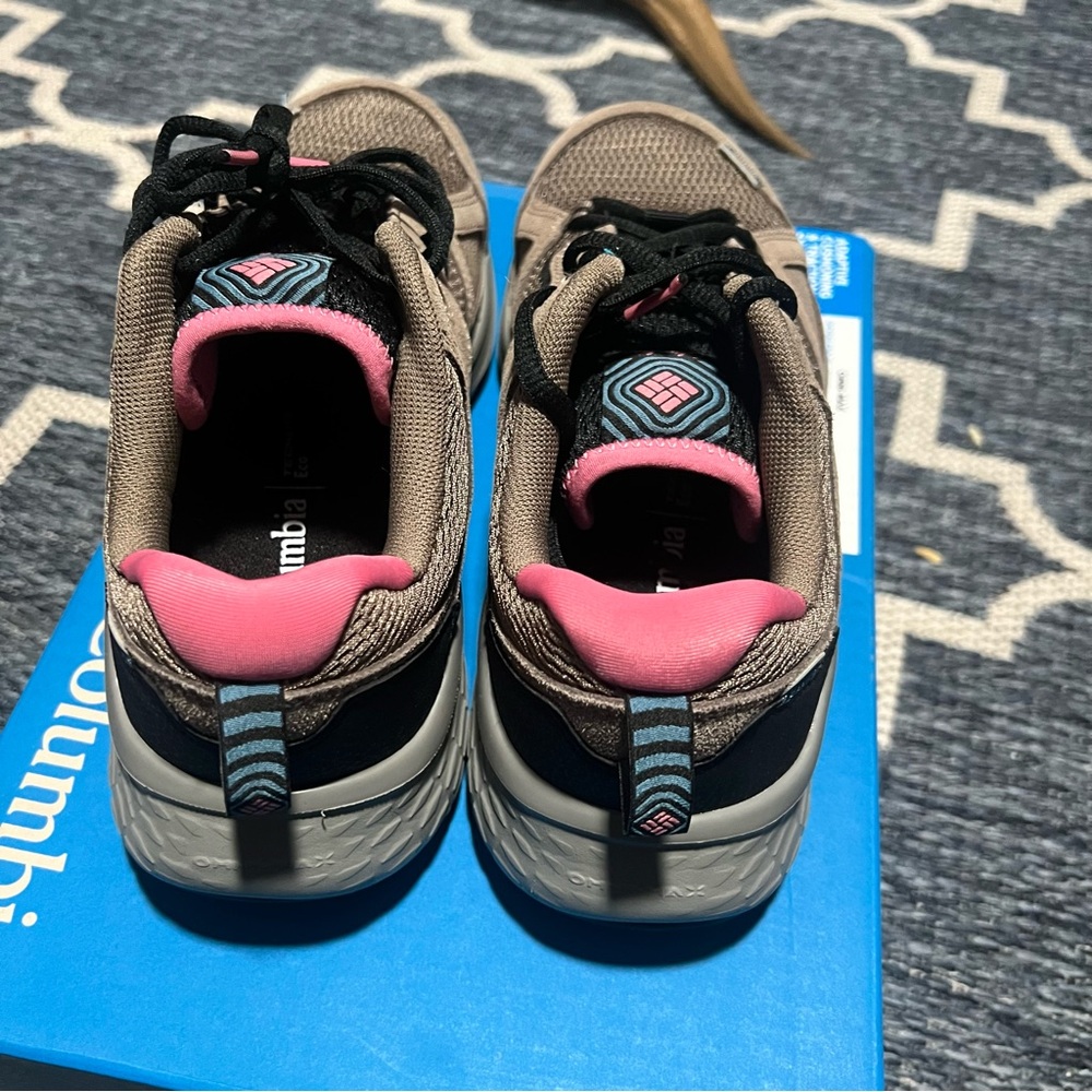 Columbia Taupe Trail Sneakers with Pink Lining and Black Laces - Picture 3 of 4